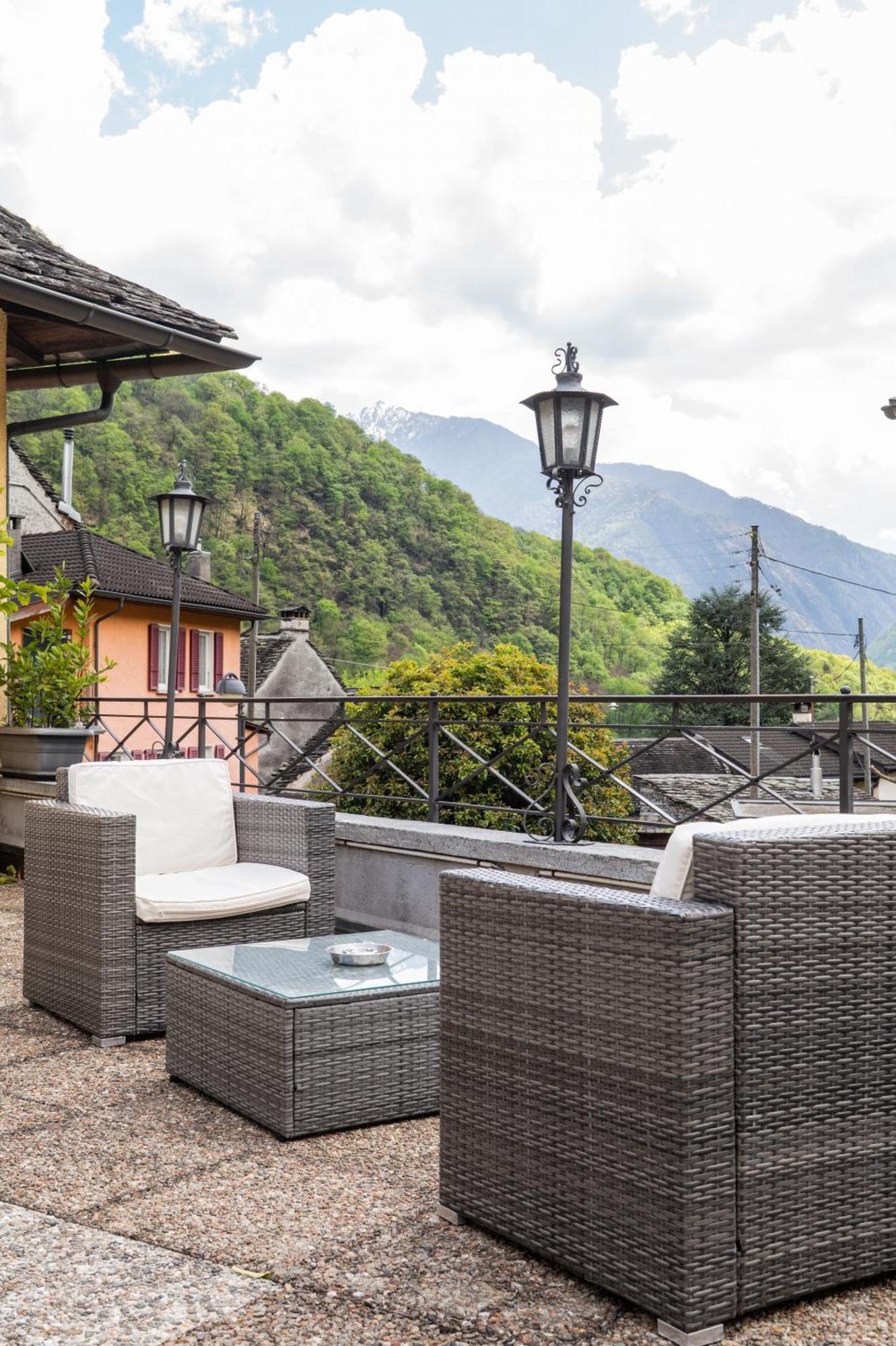 Locanda Poncini Maggia Luaran gambar